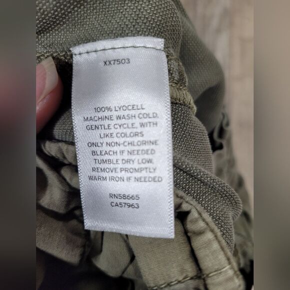 NWT 100% LYOCELL treasure and bond army green size 4 woman pant - Picture 8 of 8